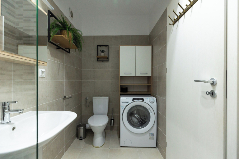 Bathroom 2, Nest Inn Spring Apartment, Cluj-napoca