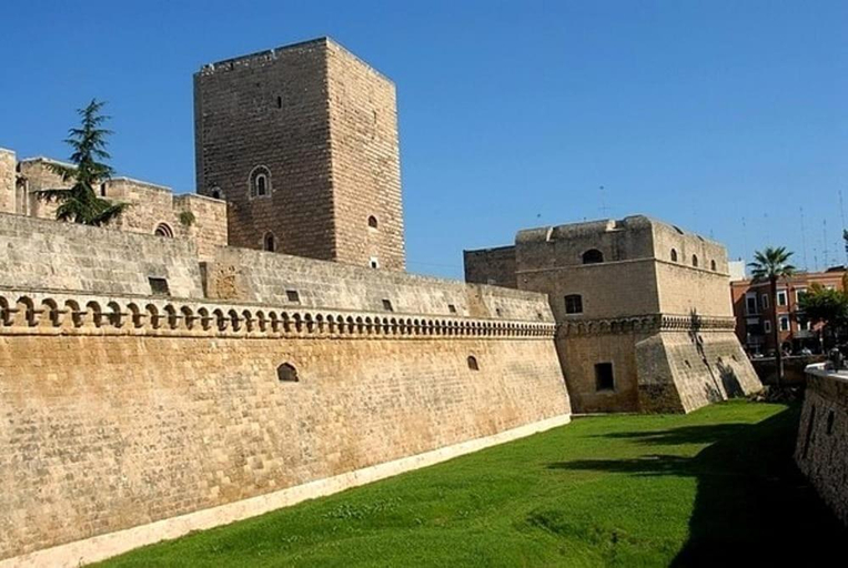 3, Macario Apartment in the Old Town, Bari