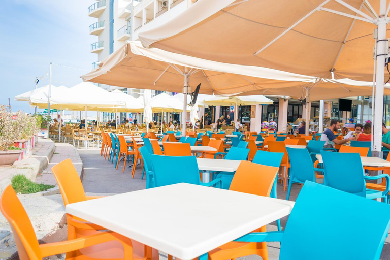 Food & Drinks, Cosy Home by the Sea