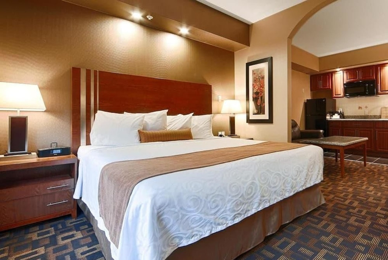 Bedroom 3, Days Inn By Wyndham Redwater, Division No. 11