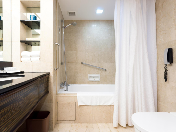 Bathroom 27