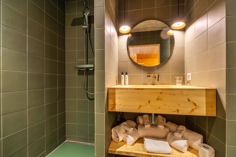 Bathroom 3, MAD Mount Hotel & Spa, Conthey