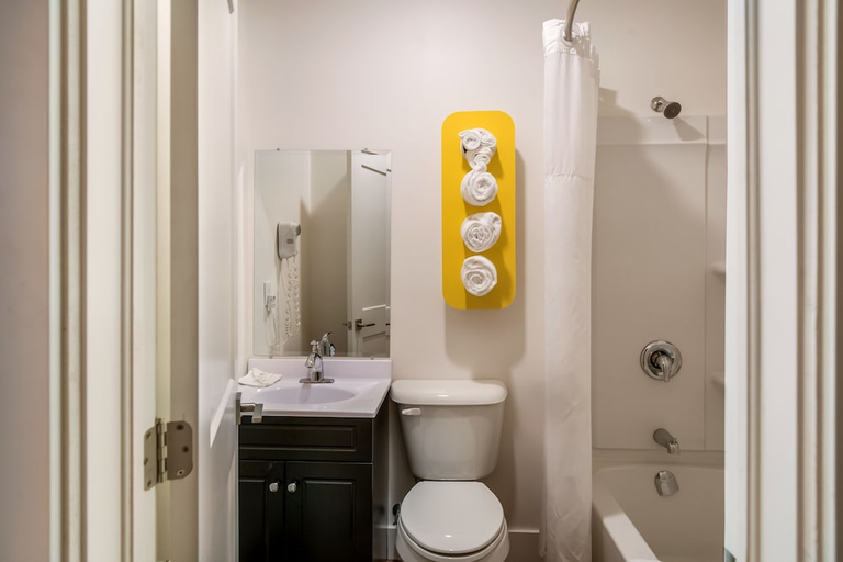 Bathroom 4, Motel6 Moncton, NB, Westmorland