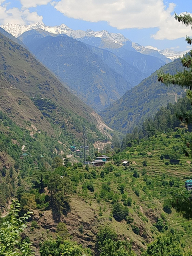 Exterior & Views 2, Yash wooden home stay, Kullu