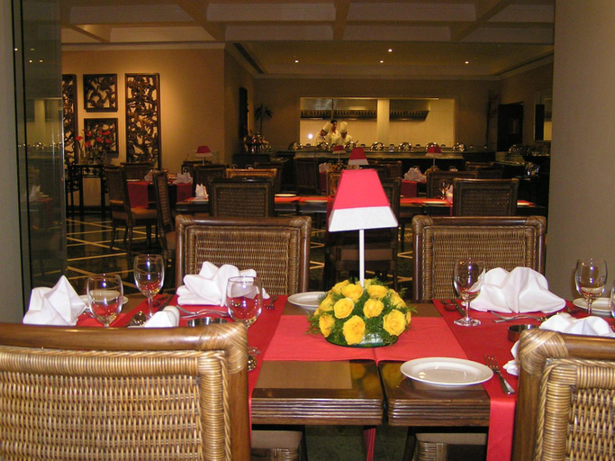 Food & Drinks 5, The Lalit Traveller Khajuraho, Chhatarpur