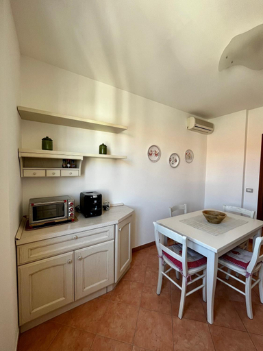 Others 3, NelMar Guest House, Sassari