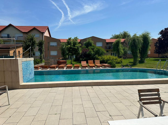 Others 5, Venus Resort, Dumbravita