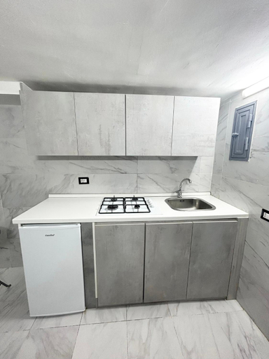 3, PONTENUOVO 6e8 HOUSE, Napoli