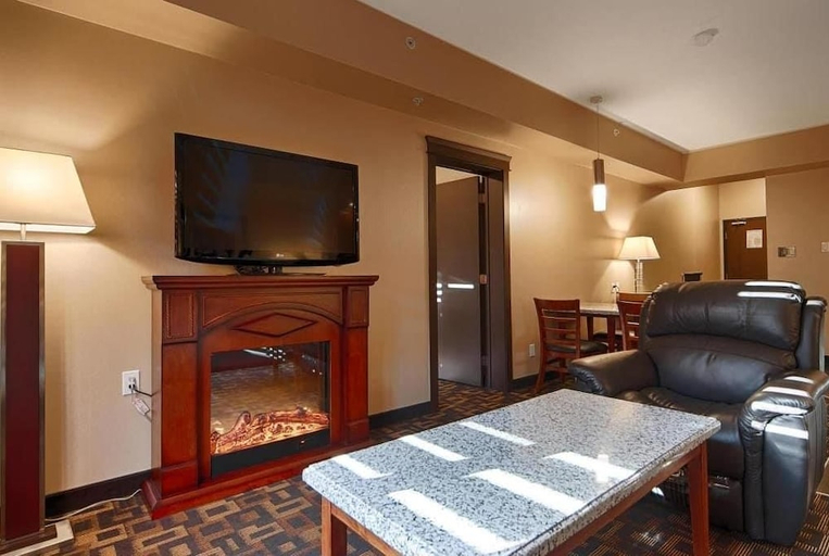 Bedroom 3, Days Inn By Wyndham Redwater, Division No. 11