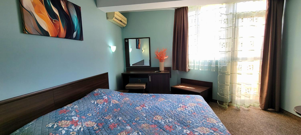 Others 3, Hotel Bijou, Burgas