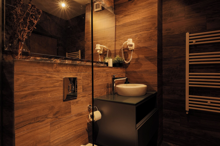 Bathroom 2, Nest Inn Magic Apartment Scala Center, Cluj-napoca