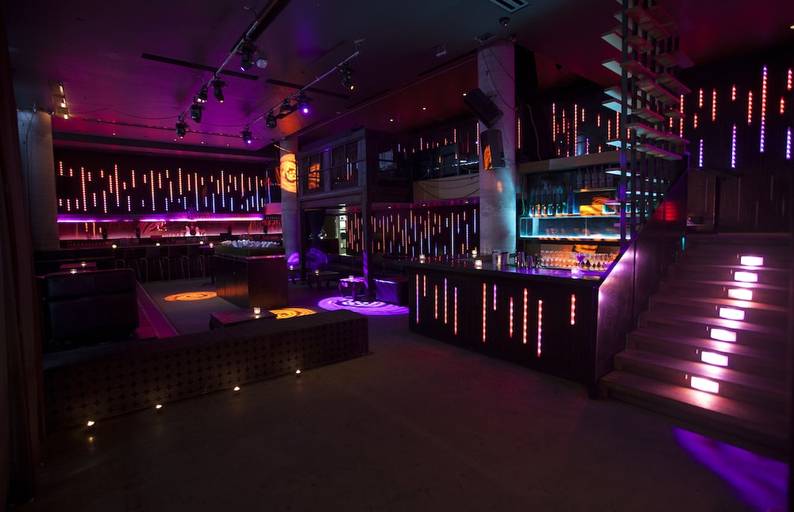Food & Drinks 4, 10 HOTEL FORMERLY OPUS HOTEL, Montréal
