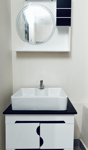 Bathroom 4, chaithanya wellness center, Idukki