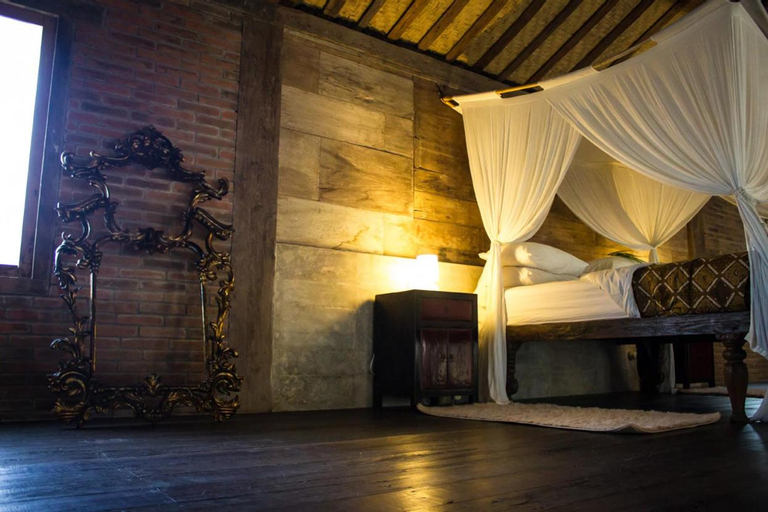 Bedroom 2, Wahyu wonderful 3Bd villa with huge garden and large pool, Denpasar