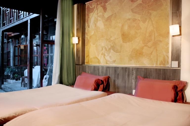 Bedroom 2, Full moon Inn Lijiang, Lijiang