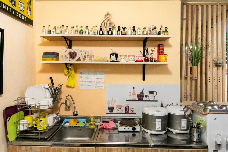 Food & Drinks 3, 24 Guesthouse Seomyeon, Busanjin
