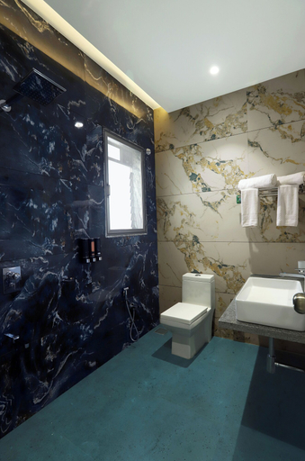 Bathroom 3, sandhya manohar Beach resort, Raigarh