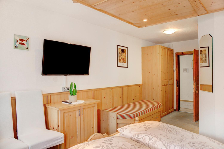 Others 4, Ferienwohnung Piburgersee, Imst