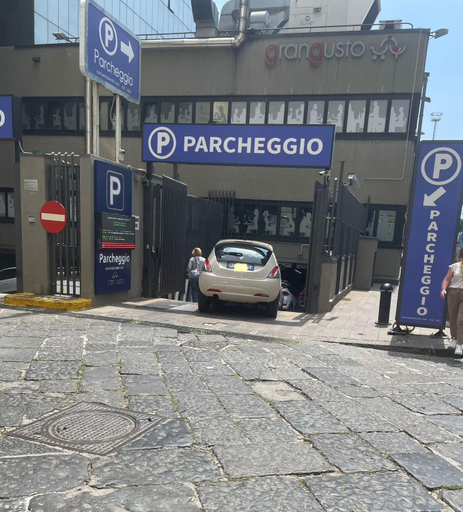 2, Cosy Domy Apartments, Napoli