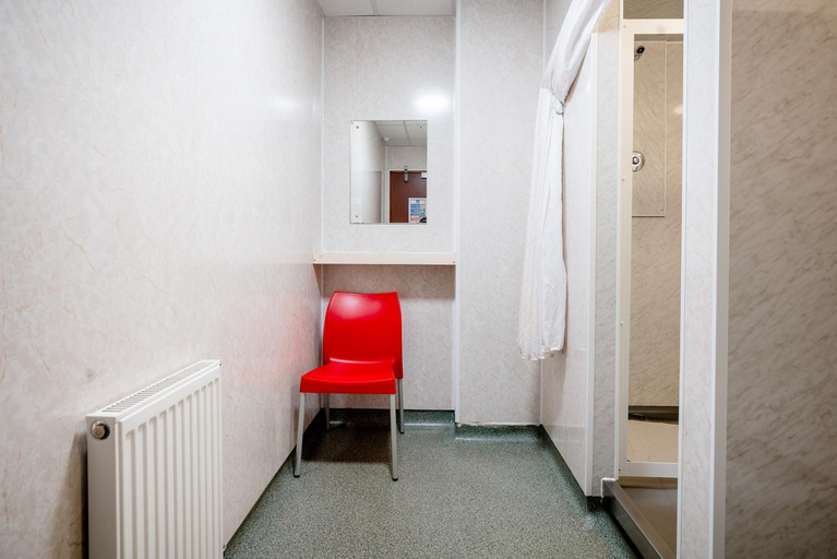 Bathroom 4, Inverness Youth Hostel, Highland