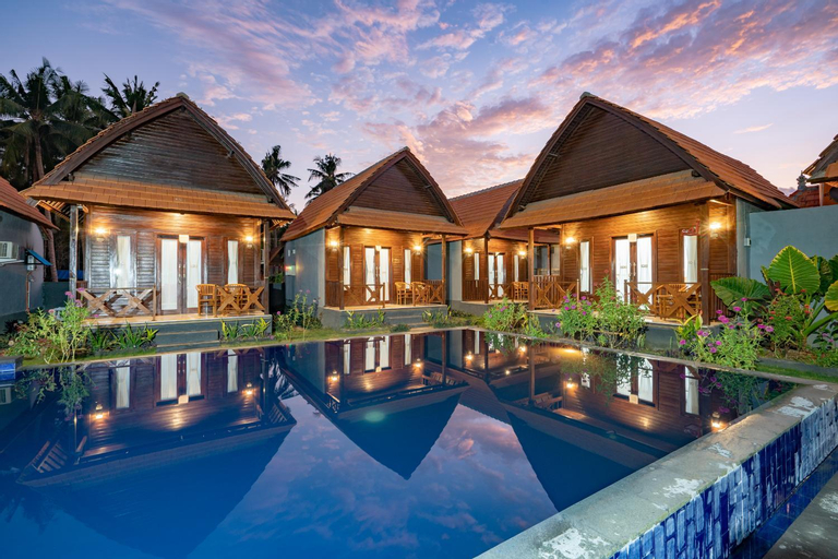 Exterior 5
