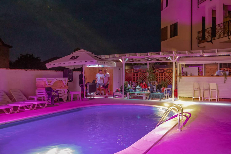 Food & Drinks, Breeze Villa Mamaia Nord, Navodari