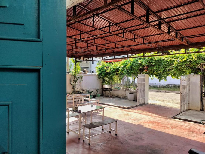 Others 2, Naga Hostel & Cafe, Thakhek