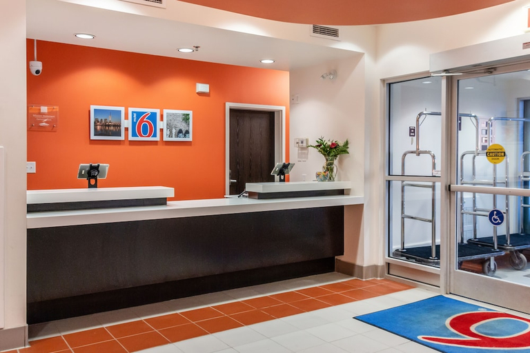 Others 4, Motel6 Headingley, MB - Winnipeg West, Division No. 11