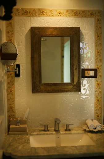 Bathroom 2, Barabagh Deogarh - A Heritage Farm Stay, Rajsamand