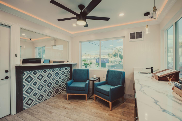 Public Area 3, Blufftop Inn & Suites - Wharf/Restaurant District, San Luis Obispo