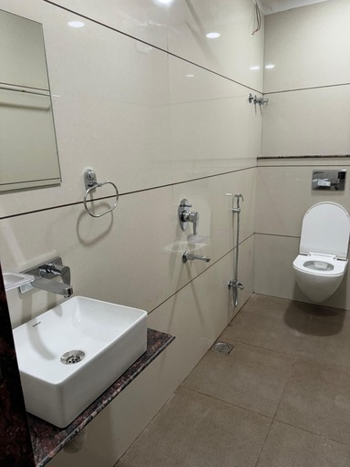 Bathroom 4, Hotel My Budget, Ujjain