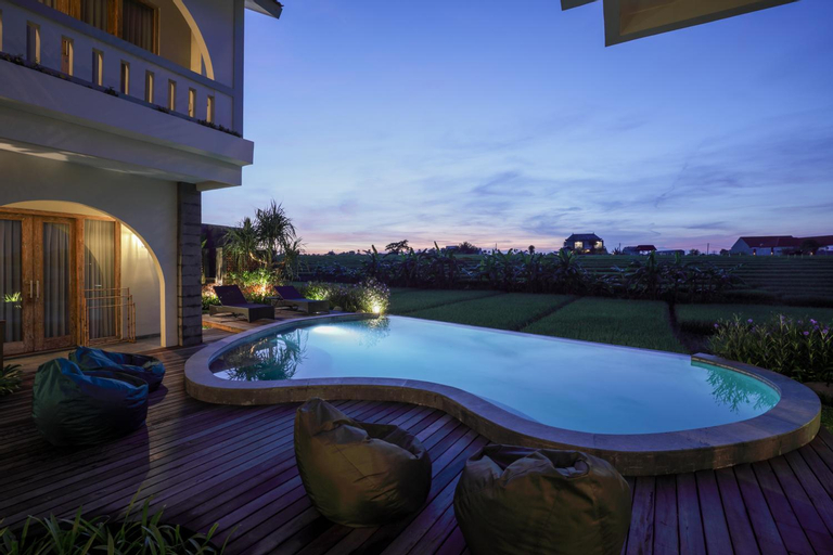 Swimming Pool 7