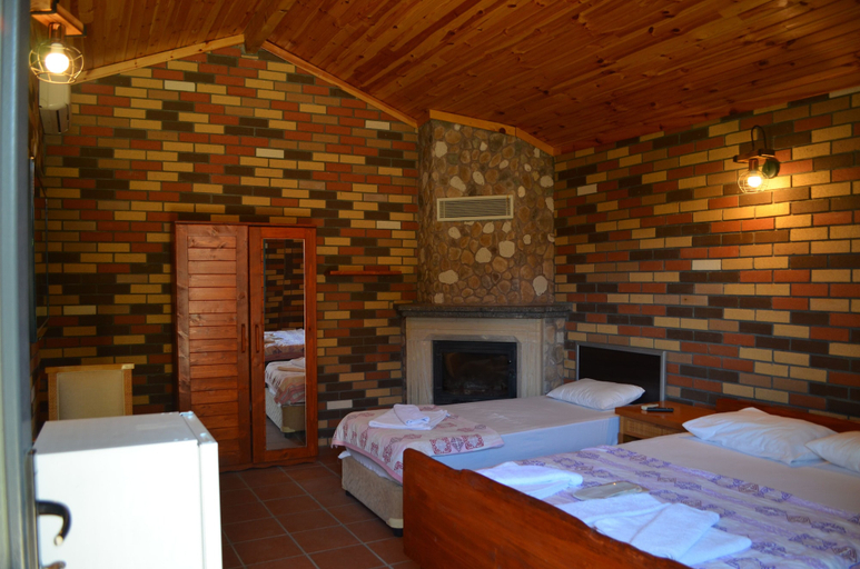 Bedroom 3, Koç Tatil Köyü, Ayvacık