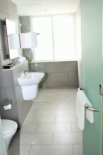 Bathroom 4, Liberty Hotel Saigon Greenview, District 1