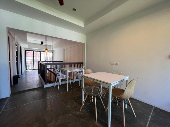 Others 3, Litera Hostel, Hua Hin