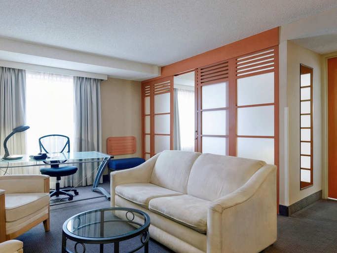 Others 3, DoubleTree by Hilton Ottawa Downtown, Ottawa