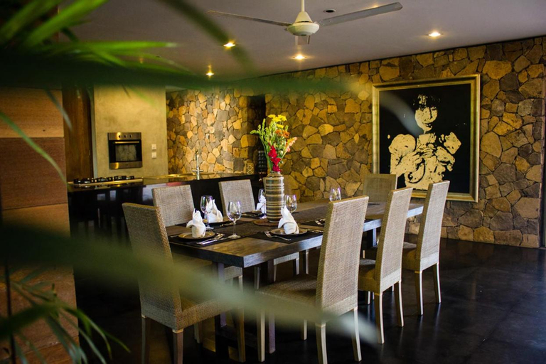Food & Drinks 4, Wahyu wonderful 3Bd villa with huge garden and large pool, Denpasar