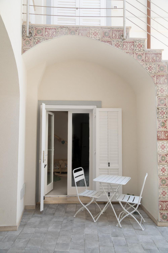 Others 4, Family Green Suite, Trapani