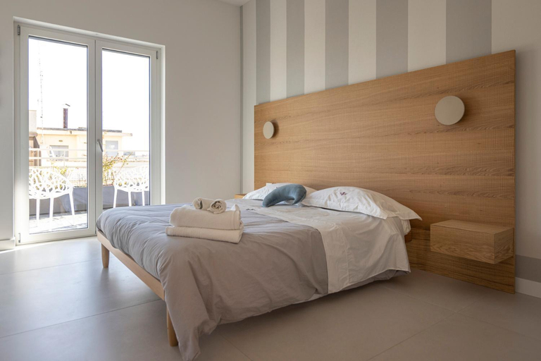 Others 4, B&B PeRnotti, Bari