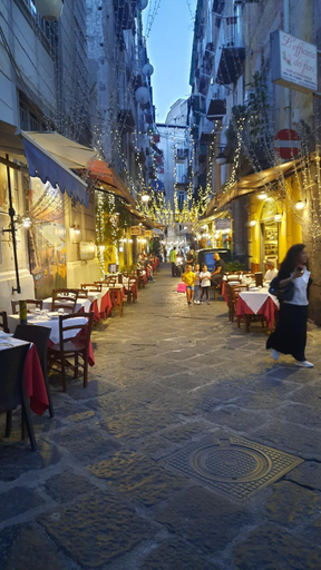 Food & Drinks 3, White Home Quartieri Spagnoli, Napoli