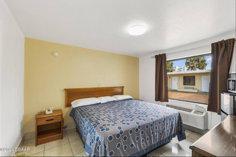 3, A1A Travel Inn, Volusia