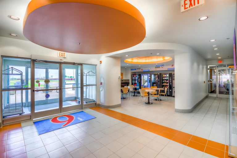 Others 3, Motel6 Headingley, MB - Winnipeg West, Division No. 11