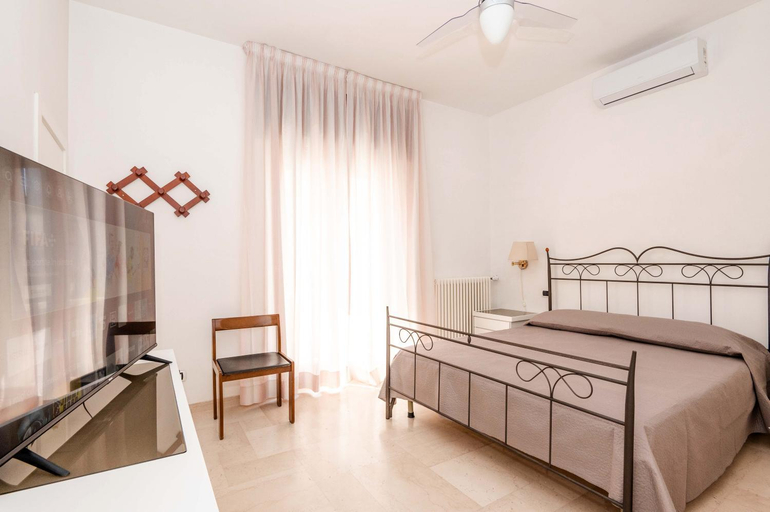 Others 4, Sosandra Rooms, Foggia