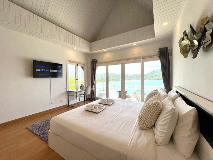 Bedroom 1, Moonlight Panorama Ocean Villas by RESAVA, Phuket Island