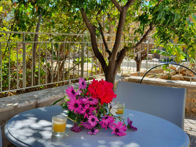 Others 4, Tasos Rooms, Peloponnese