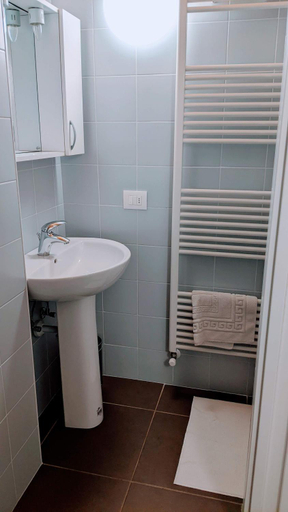 Bathroom 2, Museo Ostello, Belluno
