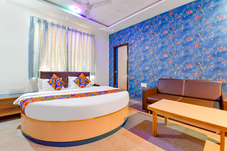 Bedroom 3, FabHotel Raj Ratna - Nr. Ashram Road, Ahmadabad