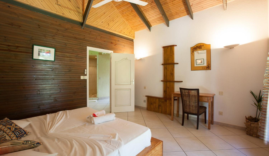 Bedroom 3, La Diguoise