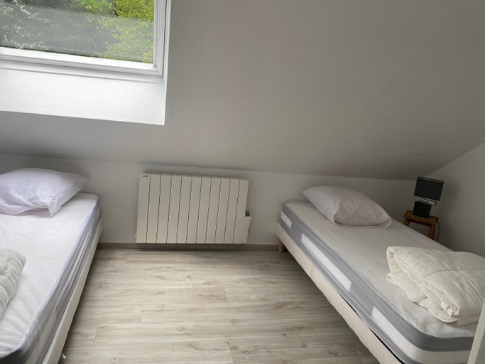 Bedroom 2, Les gites du chateau du cedre, Seine-Maritime