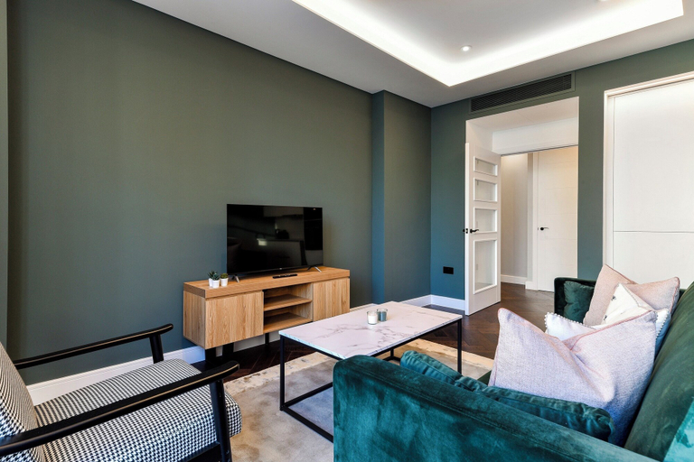 Others 5, Portobello Rd - North Ken by Viridian Apartments, London